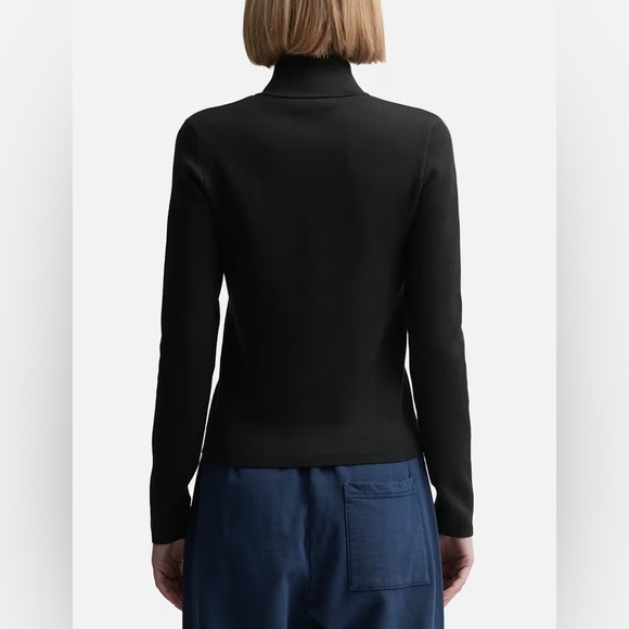 Sporty & Rich Minimal Quarter Zip - Picture 3 of 3